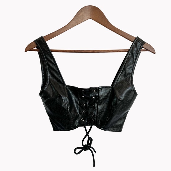 PRINCESS POLLY Women’s Black Tie Crop Size US 2 - Picture 6 of 6